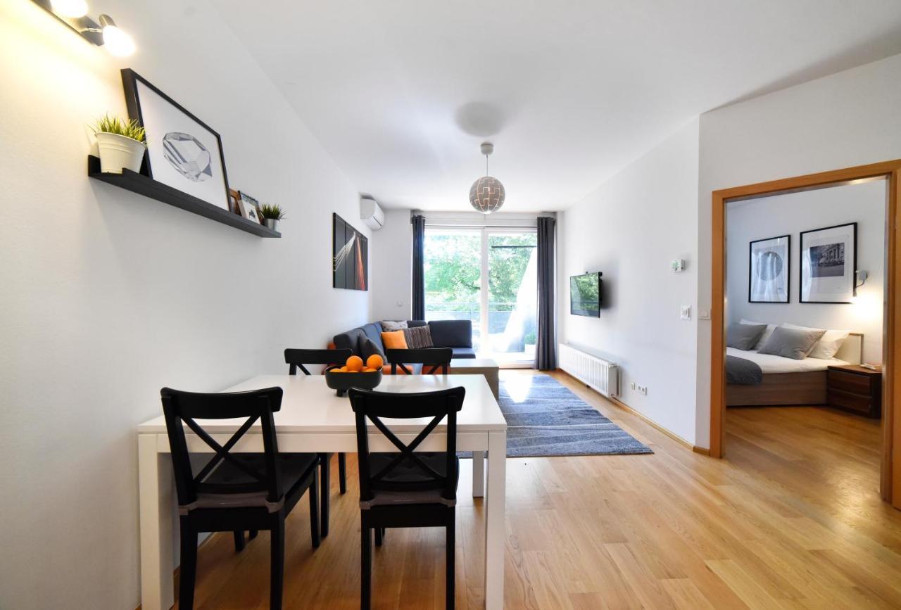 Block Apartment Park With Private Garage Parking Zagreb Ngoại thất bức ảnh