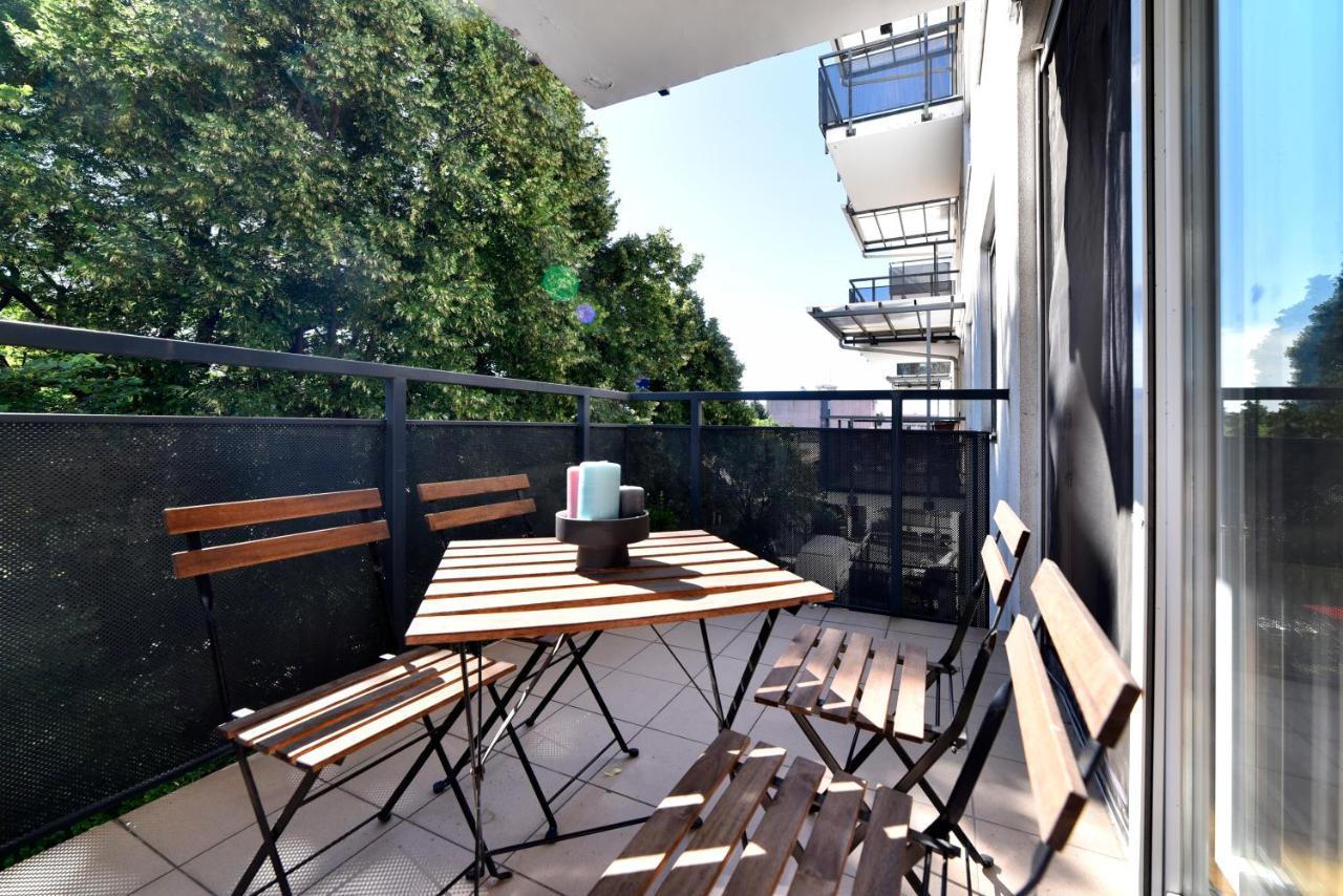 Block Apartment Park With Private Garage Parking Zagreb Ngoại thất bức ảnh